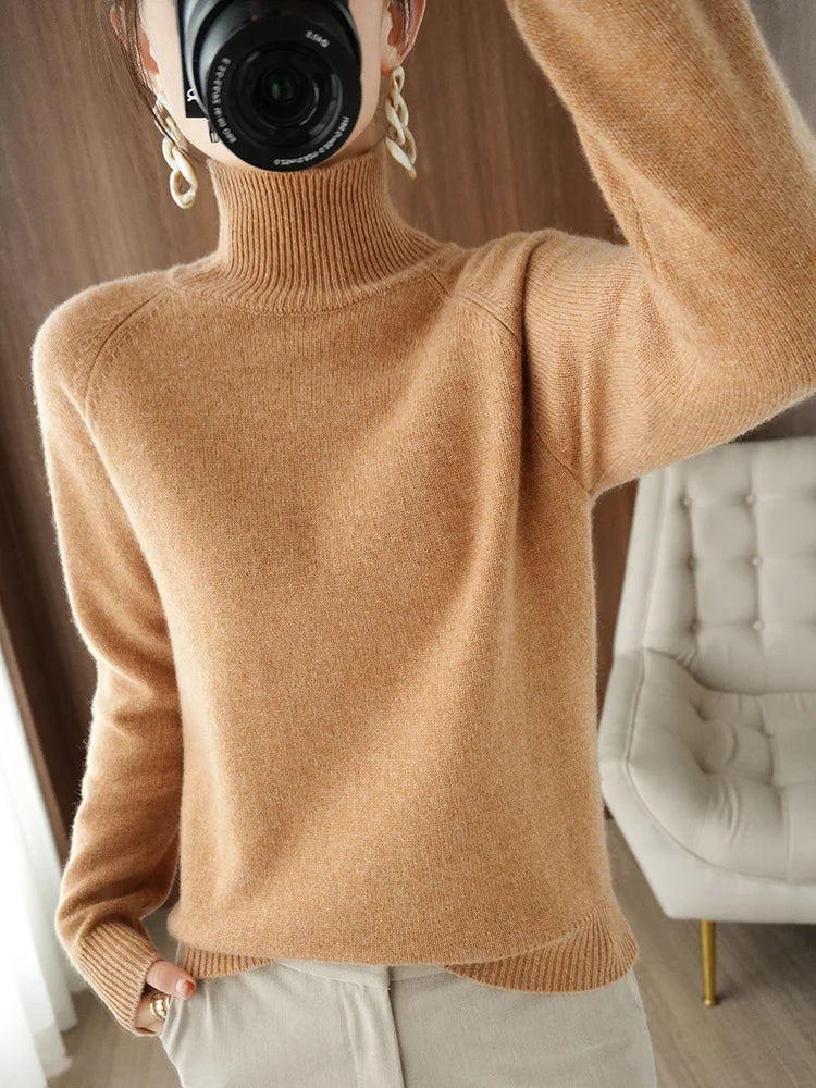 ASTRID™ | Cashmere Turtleneck