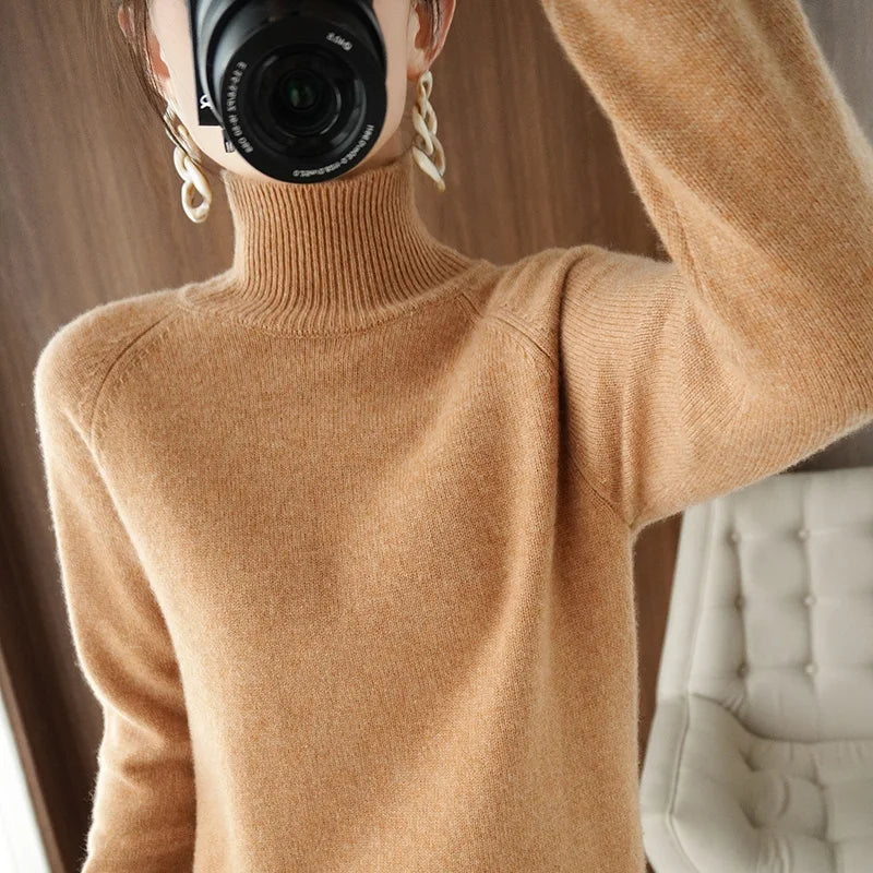 ASTRID™ | Cashmere Turtleneck